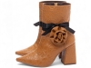 Bota Bico Fino Cano Médio